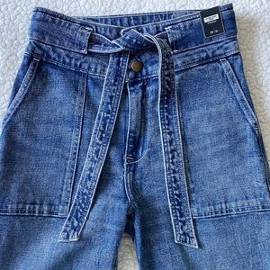 Ultra high-rise straight leg jean